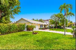 790 Coquina Way, Boca Raton, FL 33432