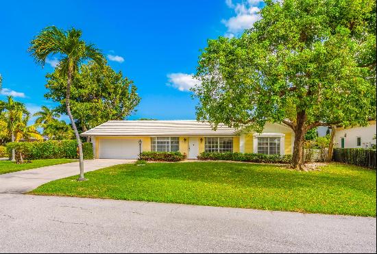 790 Coquina Way, Boca Raton, FL 33432