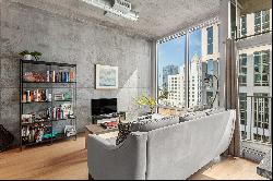 Ninth Floor Condo Provides Beautiful Cityscape Vistas