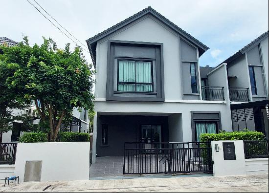 Britania Rayong - Modern 4-bedroom house