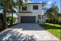 2318 Bay Street, Sarasota FL 34237