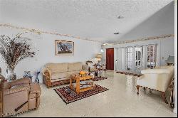 1712 SE 43rd Street, Cape Coral FL 33904