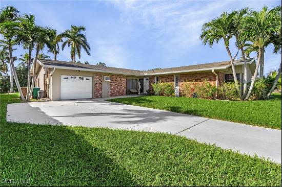 1712 SE 43rd Street, Cape Coral FL 33904