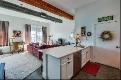 2502 Live Oak Street Unit 322, Dallas TX 75204