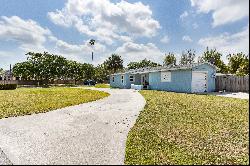 33 W Melbourne Avenue, Melbourne, FL 32901