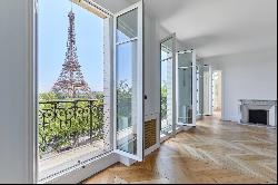 Paris 16th District - An exceptional apartment commanding magnificent views