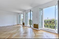 Paris 16th District - An exceptional apartment commanding magnificent views