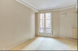 Paris 6th District - A bright 3-bed apartment