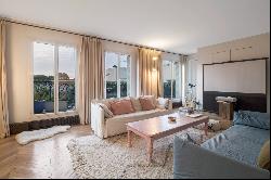 Paris 7th District – A superb 4-bed apartment with a balcony