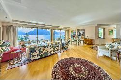 Elegant penthouse apartment for sale in Lugano-Castagnola, featuring breathtaking panoram