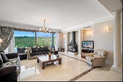 Luxury villa offering the best panoramic mountain and sea views in a very private and qui