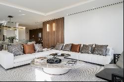 Luxurious apartment in the heart of the Golden Mile with exclusive details and panoramic 