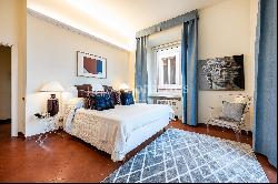 Penthouse with terrace in the heart of Rome's historic center