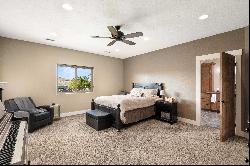 Dual Living Spaces in Reata Ridge!