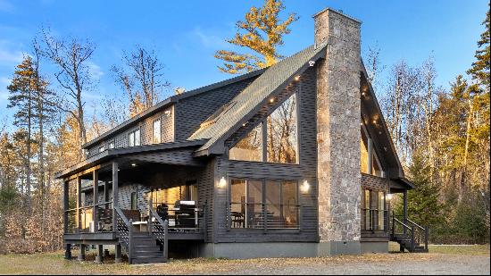 Desirable Becket Woods Dream Home Awaits Your Discovery!