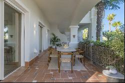 Corner apartment in one of the most sought after communities in Sierra Blanca, close to t