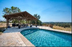 Texas Hill Country Oasis 