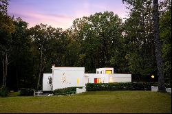 Iconic Modern Home In Buckhead