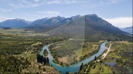 Campo de 444, Cushamen, ARGENTINA