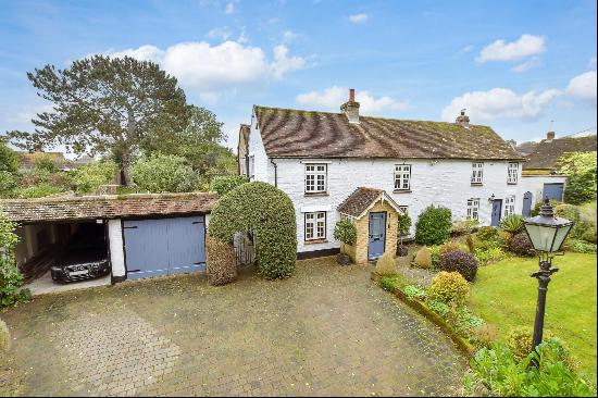 Gore Lane, Eastry, Sandwich, Kent  CT13 0LW