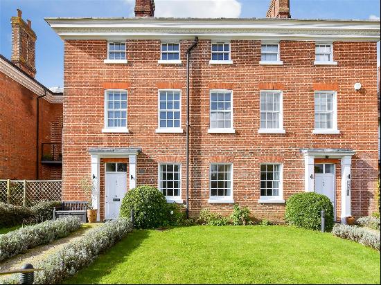 5 Nizels Knoll, Nizels Lane, Hildenborough, Tonbridge, TN11 8NU