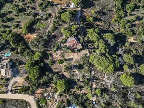 Carvoeiro - Plot with old house in Vale del Rei