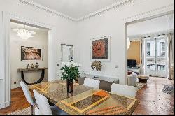 Prestigious family apartment - Paris 1er