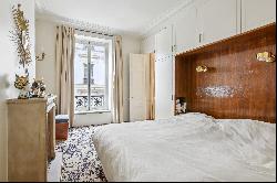 Prestigious family apartment - Paris 1er