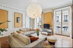 Prestigious family apartment - Paris 1er