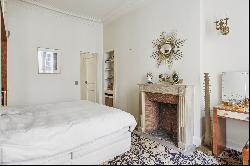 Prestigious family apartment - Paris 1er