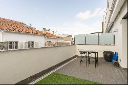 Modern penthouse with terrace and swimming pool in the best area of Sitges.