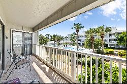 Renovated, Fully-Furnished Second-Floor Condo In Seagrove Beach