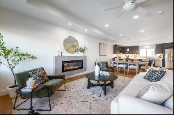 Contemporary Cottonwood Townhome Offering Convenience & Views