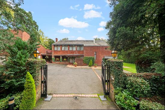 A unique family home with an indoor swimming pool and a self-contained annexe