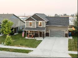 Stunning Craftsman Style Home with a Guest Wing 