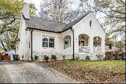 Restored Bungalow In Historic Atlanta Neighborhood!