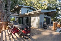 Modern Mountain Retreat