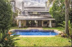 House for sale in Carrasco Classic