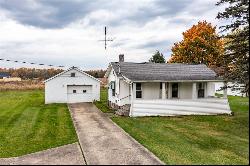 136 Fredonia Road, Hempfield Twp - Mer PA 16125