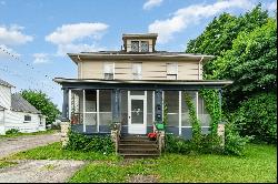 1104 Cass Avenue, Bay City MI 48708