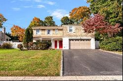 4 Spruce Lane, Syosset NY 11791