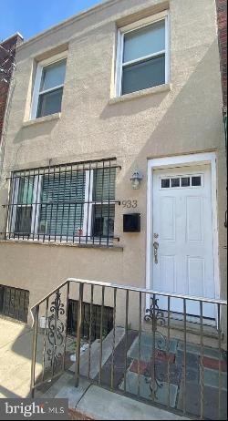 933 Cantrell Street, Philadelphia PA 19148