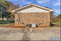 2013 Bedford Street, Scottsboro AL 35768