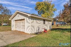 2013 Bedford Street, Scottsboro AL 35768