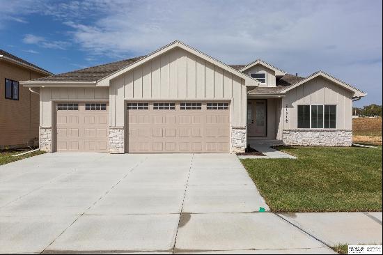 21718 Parkview Drive, Gretna NE 68028