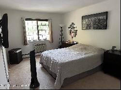 64 Devon Loop Unit A, Staten Island NY 10314