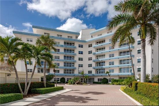 220 Seaview Ct Unit 206, Marco Island FL 34145