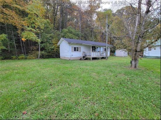 56 Lesage Lane, Ashford WV 25009