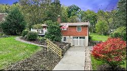 2241 Montgomery Rd, Franklin Park PA 15143