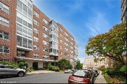 2 Washington Square #1B, Larchmont NY 10538